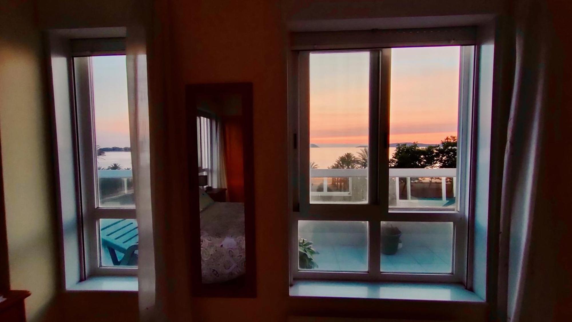 Samil Apartment, Primera Linea De Playa Con Wifi Y Garaje ヴィーゴ エクステリア 写真